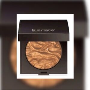 Laura Mercier - Seduction Illuminator Highlighter Powder